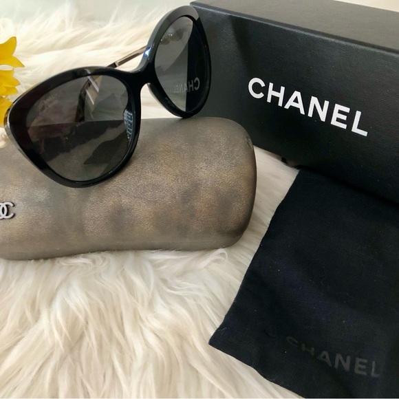 Auth Chanel Black cat eye sunglasses with CC faux pearls/New w.o Tags/Stylish - Picture 5 of 15